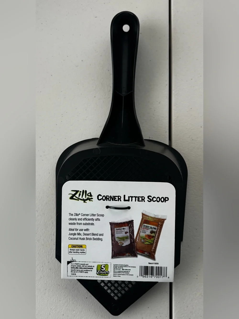 Zilla Reptile Corner Litter Scooper